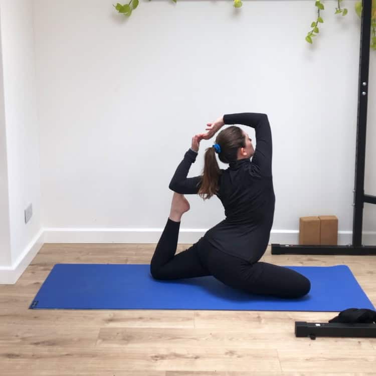 one legged king pigeon pose